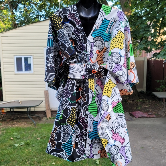 🚨SOLD🚨Kimono Dress-Gemini Dress Collection - Picture 4 of 6